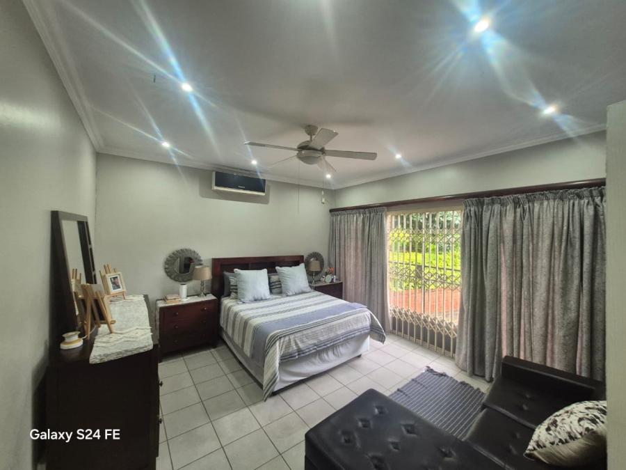 4 Bedroom Property for Sale in Safari Gardens North West